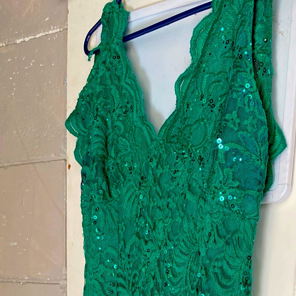 Green lace ankle length dress!!! Prom ready!